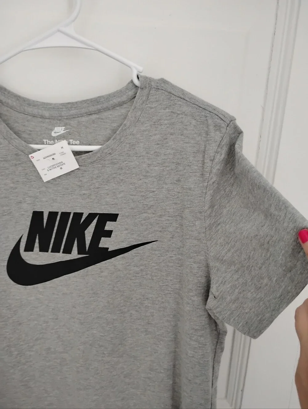 NWT classic ladies heather gray Nike T-shirt top